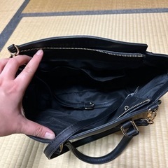 ブラックフリルバッグの画像