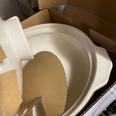 土鍋と焼肉プレートの画像