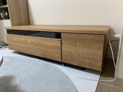 テレビボード