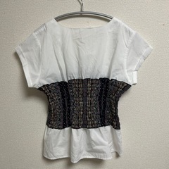 トップスの画像