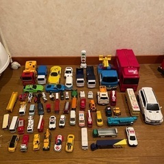 車のおもちゃ
