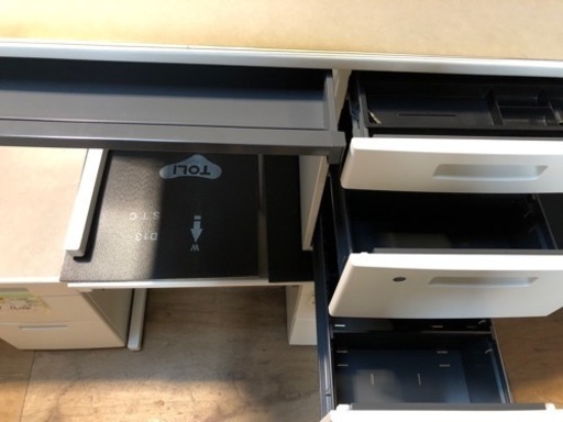 ⭐︎中古品　コクヨ　片袖机　1000×700×700mm  事務用品⭐︎