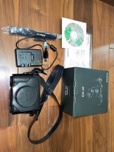 FUJI FILM 富士フイルム X10