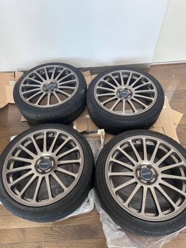 18インチ　215/40R/18 4本セット