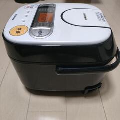 アイリスオーヤマ　炊飯器　銘柄炊き RC-MA30【説明書付】の画像