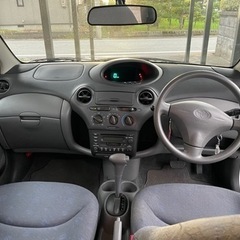 トヨタ　ヴィッツ　4WD 車検あり　整備済み　スタッドレスタイヤおつけします　下回り錆ほぼなしの画像