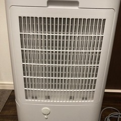 [値下げ！ほぼ新品/広い部屋充分OK]2022年夏購入モデル/CV-R180-W シャープ(SHARP)衣類乾燥除湿機/説明書付の画像