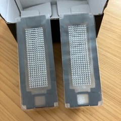 【新品未使用】セレナC26用　ライセンスLEDバルブ　ナンバー灯