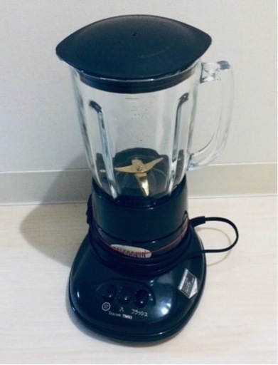 【 果物ジュースミキサー 】：売ります！