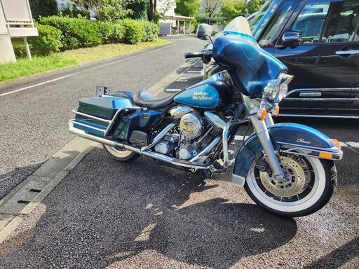 ハーレー　FLHTC