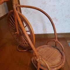 鉢置き台　自転車　籐製品の画像