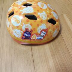 値下げ！【2-5才くらい】アンパンマンのヘルメットの画像