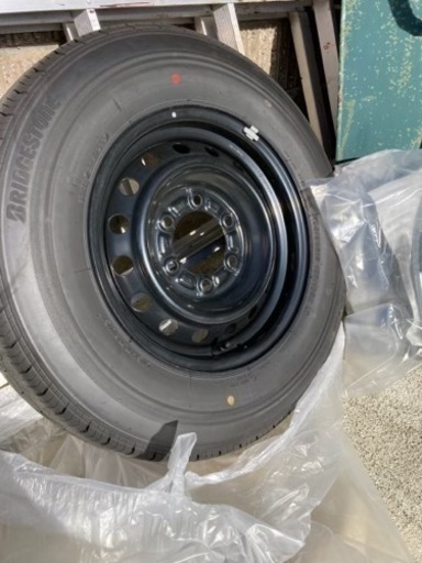 ハイエース新車外し　4本セット(値下げ)