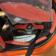 値下げ！【2-5才くらい】アンパンマンのヘルメットの画像