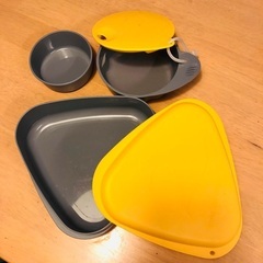 キャンプ用っぽいタッパー