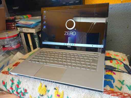 ②NEC Lavie PC-GL20612GY=LZ750同等品 Core i7