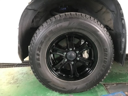再度商談中265/70Ｒ17スタッドレスとアルミホイール４本セット
