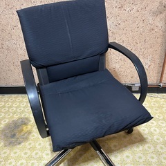 オフィス用椅子　安定感あります