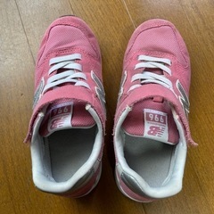 値下げしました‼️子供靴ニューバランス996 の画像