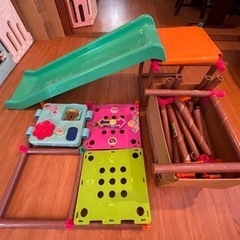 無料にしました。people 知育ジャングルジム