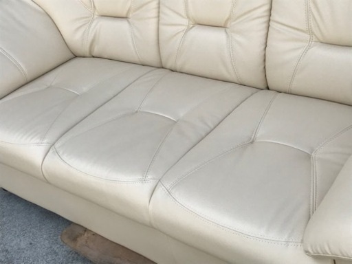 美品！2.5人掛けソファ◇アイボリー◇レザー調◇合皮◇幅158cm◇K862