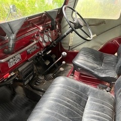 三菱 ジープ J54 4WD ディーゼル★ エンジン(4DR5)の画像