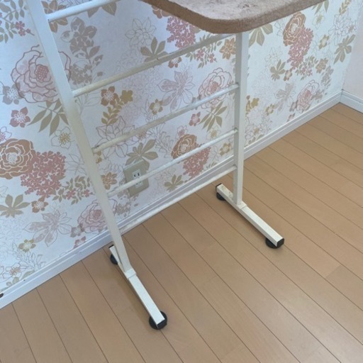 キャットウォーク、キャットタワー