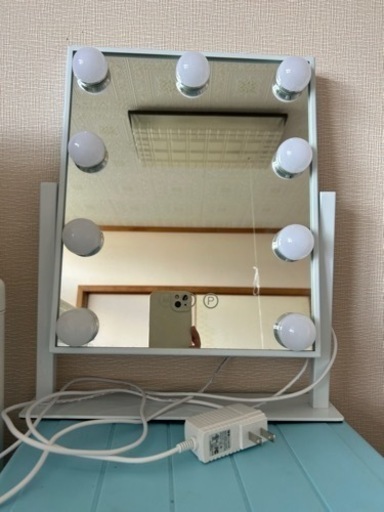 鏡　ライト付き