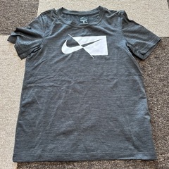 NIKE Tシャツ
