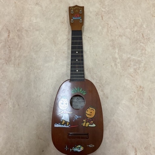 フェイマス ウクレレ限定200本　ST-1 Famous ukulele 笹尾 俊一TOSHIKAZU SASAO made in Japan 限定品パイナップル