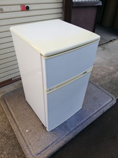 冷蔵庫80L（ユーイング）　1100円で販売！（95）