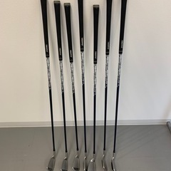 ゼクシオ　アイアン７本セット　ゴルフクラブ
