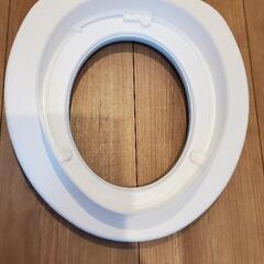 キャンドゥ　補助便座　一度のみ使用の画像