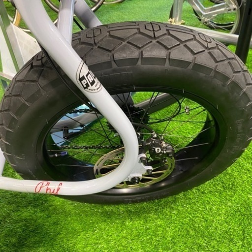 使用僅少美品】20インチ電動アシスト自転車Lil'Buddy pearl white BAG