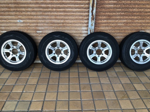 ダンロップ　ウインターマックス　ハイエース　キャラバン　LTタイヤスタッドレス　195/80-15