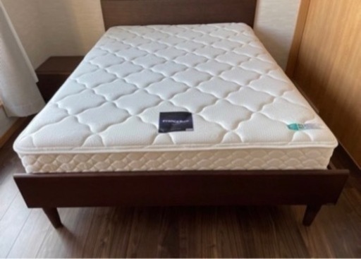 セミダブルベットマットレス(美品)