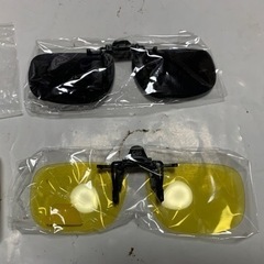 クリップオンサングラス／2個セット】の画像