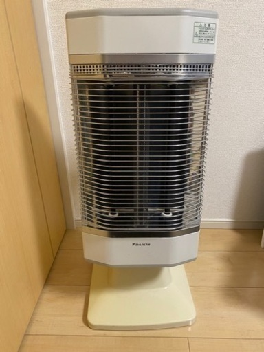 遠赤外線 電気ストーブ DAIKIN