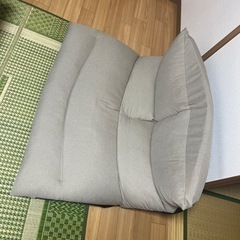 【9月末まで】ローソファ