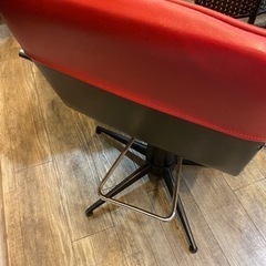 美容院　セット椅子　1個の画像