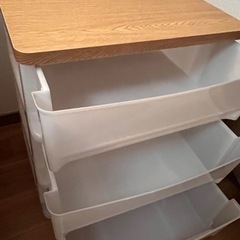 ニトリ　木目調天板チェスト　衣装ケース　三段の画像