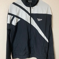 【値下げ】Reebok ナイロンジャケット(黒白)