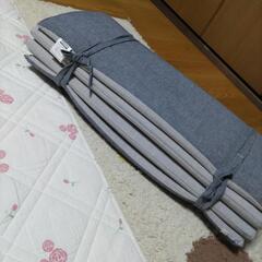 ごろ寝長座布団の画像
