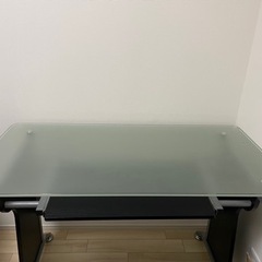 パソコンデスク(強化ガラス天板)