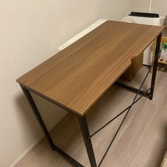 美品　パソコンデスク