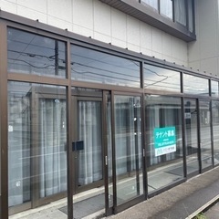 🉐物件🉐福井市中心部30坪❗️福井大学側　大通り沿い　駐車場4台付き - レンタルオフィス
