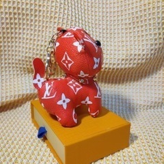 額に王字刺繍され 猫ちゃんぬいぐるみ ニャンコ バッグチャーム 耐用 超繊革PU素材使用の画像