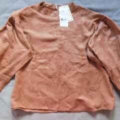スエードブラウス　新品　値下げしました