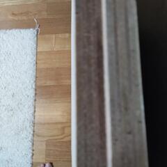 表面加工された合板２枚の画像