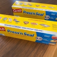 コストコ　　海外製ラップ2つ